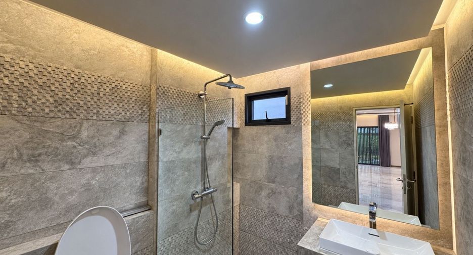 À vendre 3 chambres maison à Bang Sao Thong, Samut Prakan