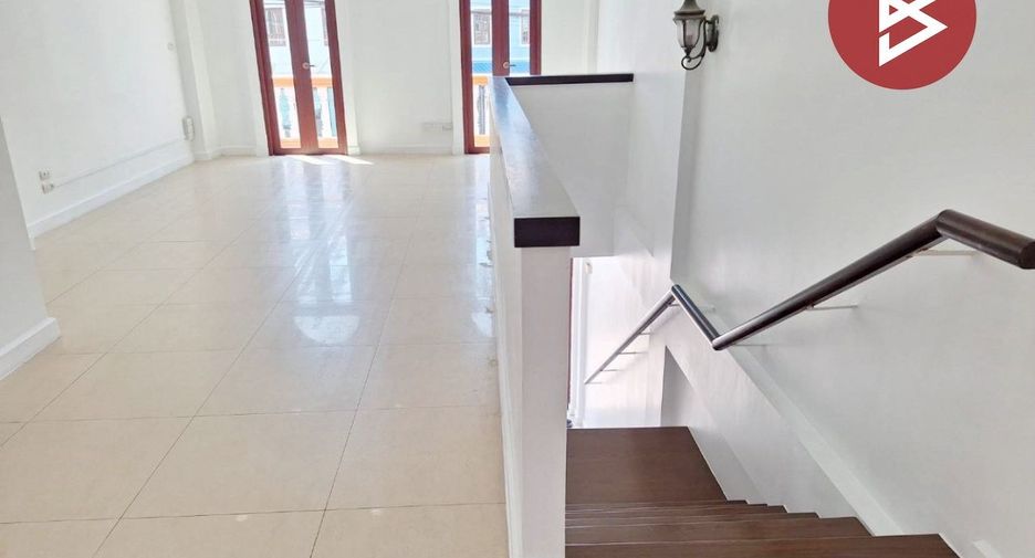 Gewerbefläche zum Kauf mit 3 Zimmer in Bang Khen, Bangkok