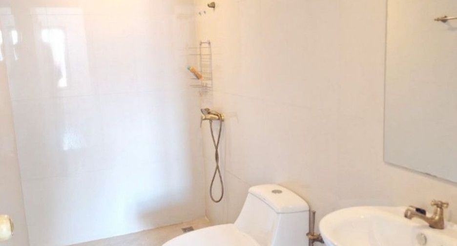Gewerbefläche zum Kauf mit 3 Zimmer in Bang Khen, Bangkok