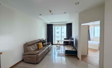 Condo en venta y en alquiler de 2 habitaciones en Huai Khwang, Bangkok