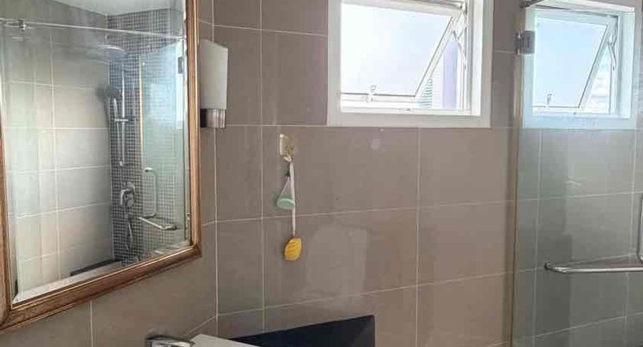 Condo en venta y en alquiler de 2 habitaciones en Huai Khwang, Bangkok