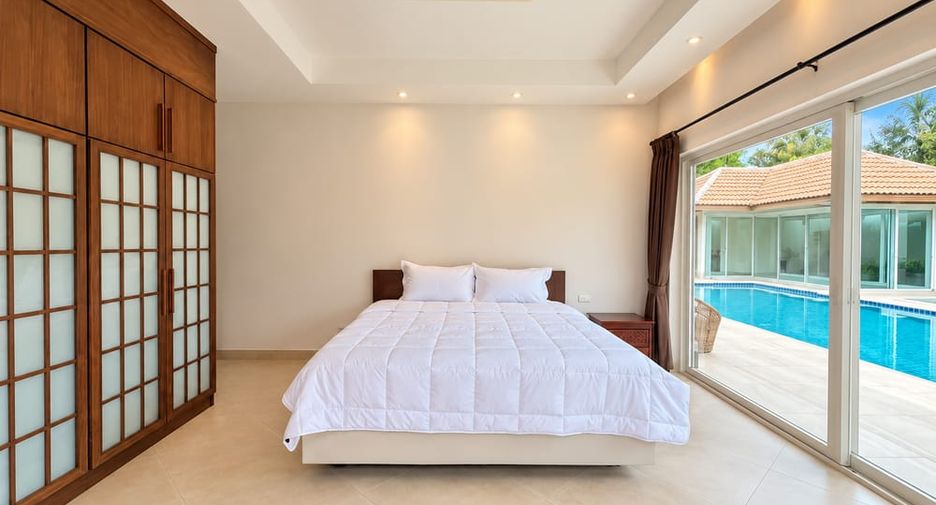For rent 3 bedrooms villa in Bang Lamung, Chonburi