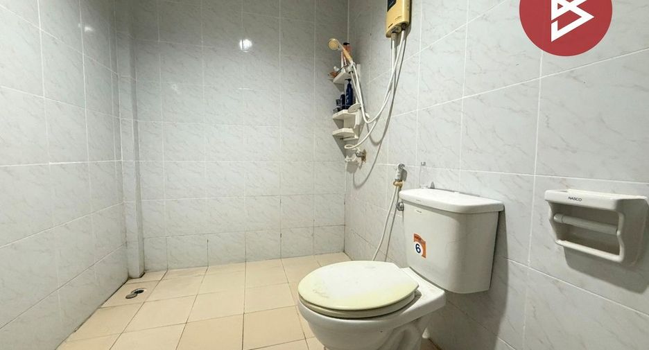 For sale 3 bedrooms townhouse in Bang Len, Nakhon Pathom
