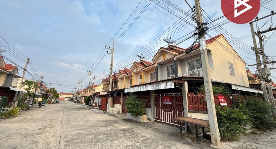 For sale 3 bedrooms townhouse in Bang Len, Nakhon Pathom