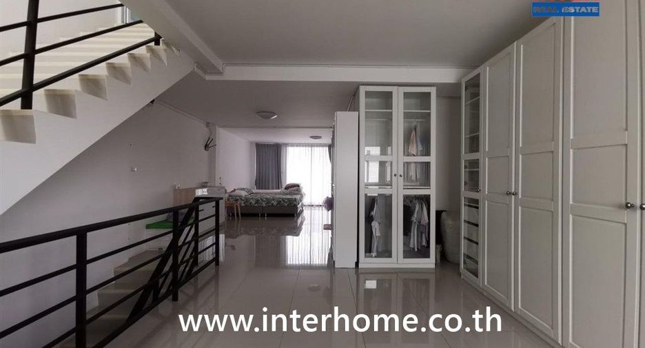 For sale retail Space in Chom Thong, Bangkok