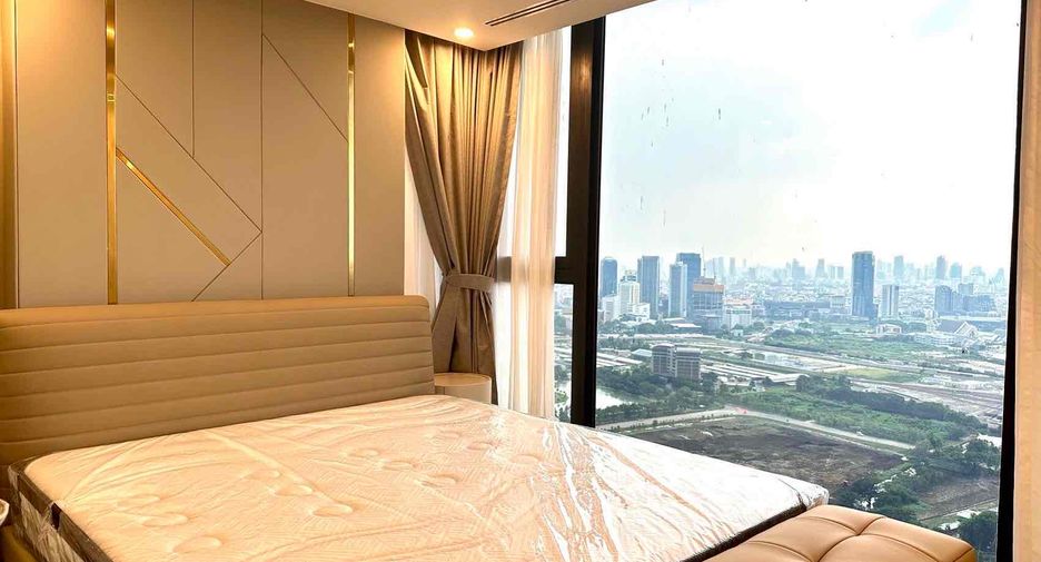 À louer 3 chambres condo à Huai Khwang, Bangkok
