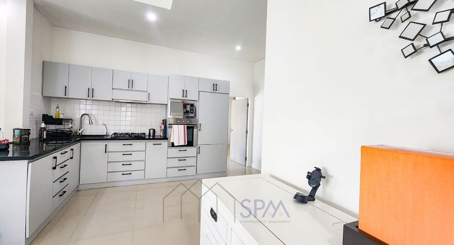 À vendre 4 chambres villa à Hua Hin, Prachuap Khiri Khan
