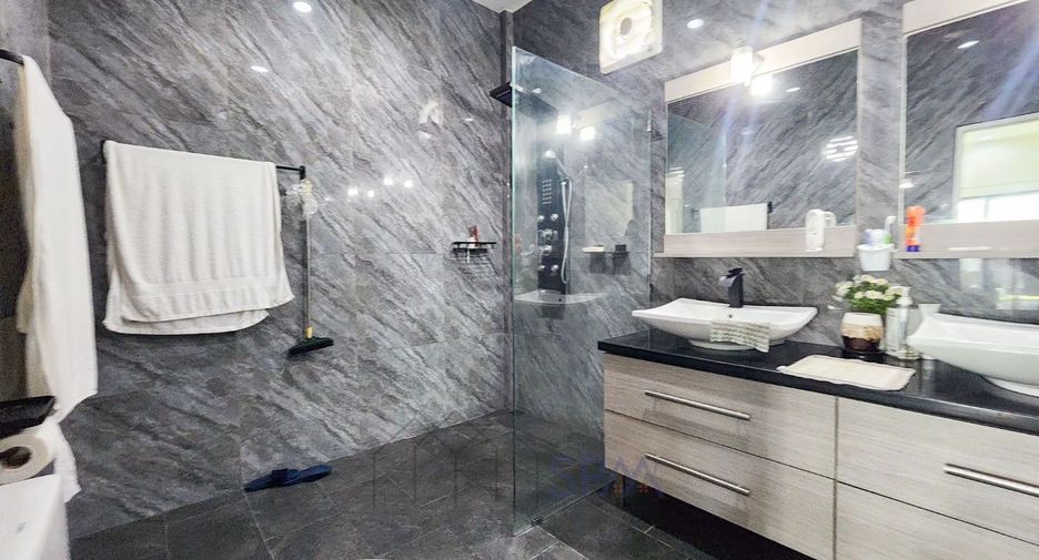 À vendre 4 chambres villa à Hua Hin, Prachuap Khiri Khan