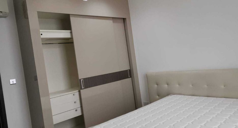 For rent 2 ベッドルーム condo in Huai Khwang, Bangkok