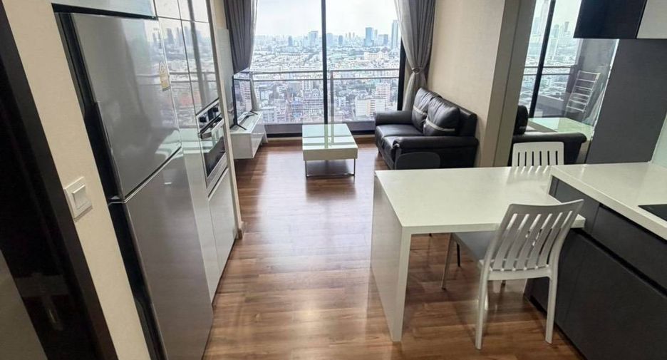 For rent 1 bed condo in Huai Khwang, Bangkok