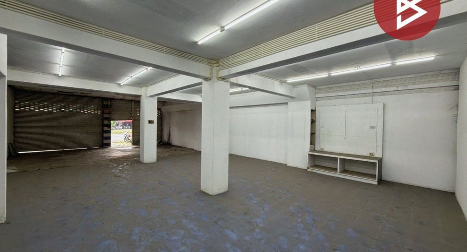 For sale 3 bedrooms retail Space in Photharam, Ratchaburi