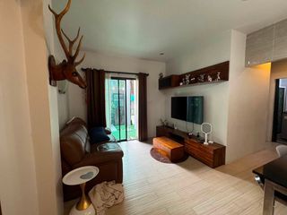 For rent 4 bedrooms house in Din Daeng, Bangkok