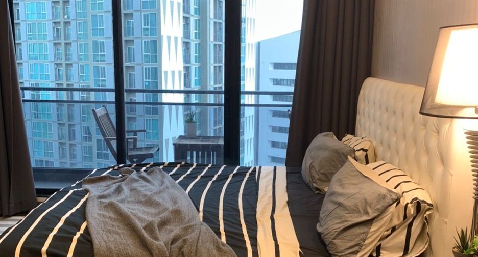 For rent and for sale 3 bedrooms condo in Huai Khwang, Bangkok