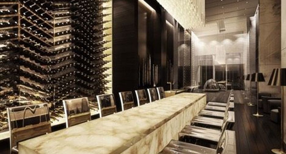 For rent and for sale 3 bedrooms condo in Huai Khwang, Bangkok