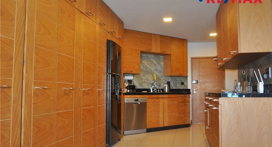 For sale 1 bed condo in Mueang Chon Buri, Chonburi