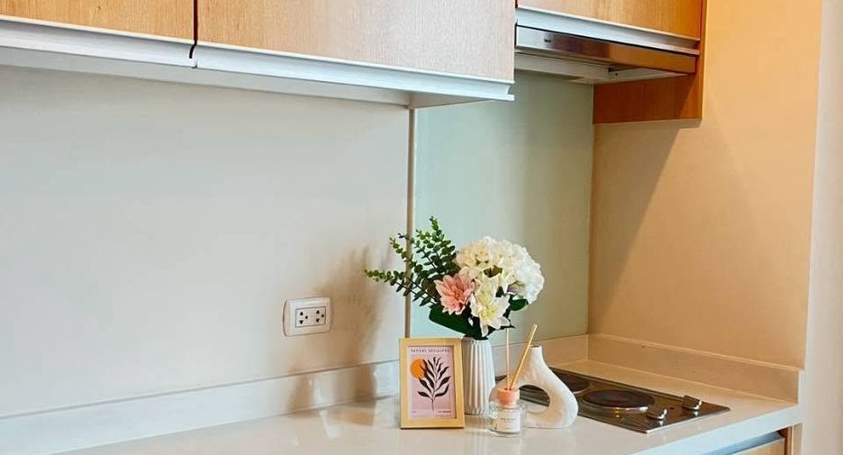 For rent 1 bed condo in Watthana, Bangkok