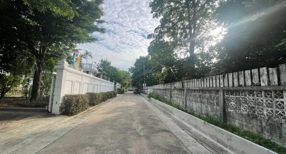 Grundstück zum Kauf in Mueang Samut Prakan, Samut Prakan