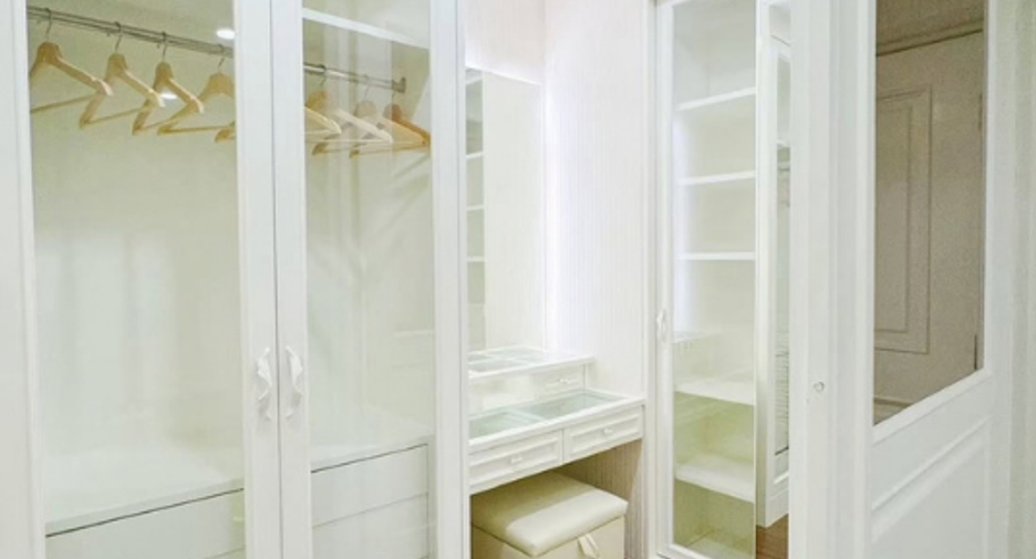 Reihenhaus zur Miete mit 3 Zimmer in Phra Khanong, Bangkok