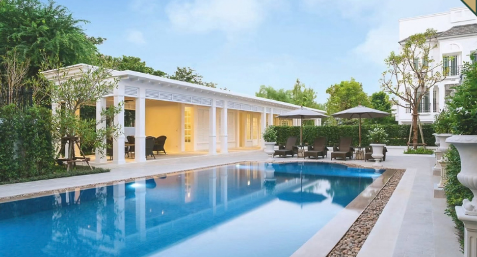 Reihenhaus zur Miete mit 3 Zimmer in Phra Khanong, Bangkok