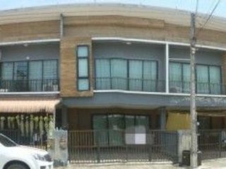 Reihenhaus zum Kauf mit 1 Zimmer in Phrom Khiri, Nakhon Si Thammarat