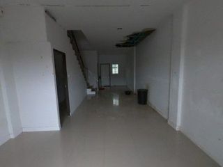 Reihenhaus zum Kauf mit 1 Zimmer in Ban Khai, Rayong