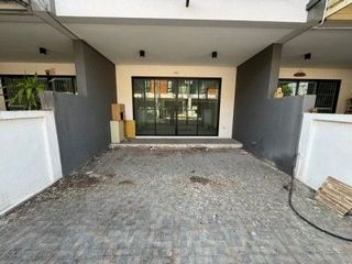For sale 1 bed townhouse in Ban Bueng, Chonburi