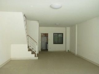 For sale 1 bed townhouse in Ban Bueng, Chonburi