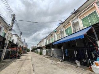 For sale 1 bed townhouse in Ban Bueng, Chonburi