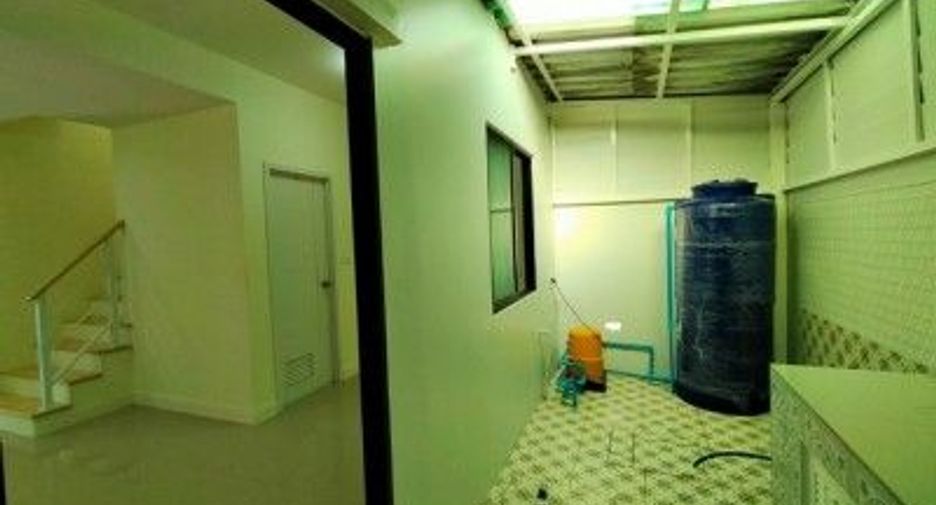 Продажа 1 кровать таунхаус в Пращет, Бангкок