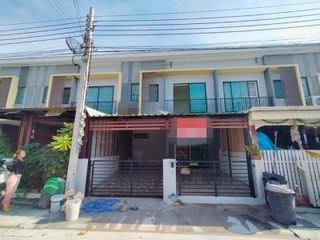 Продажа 1 кровать таунхаус в Пращет, Бангкок