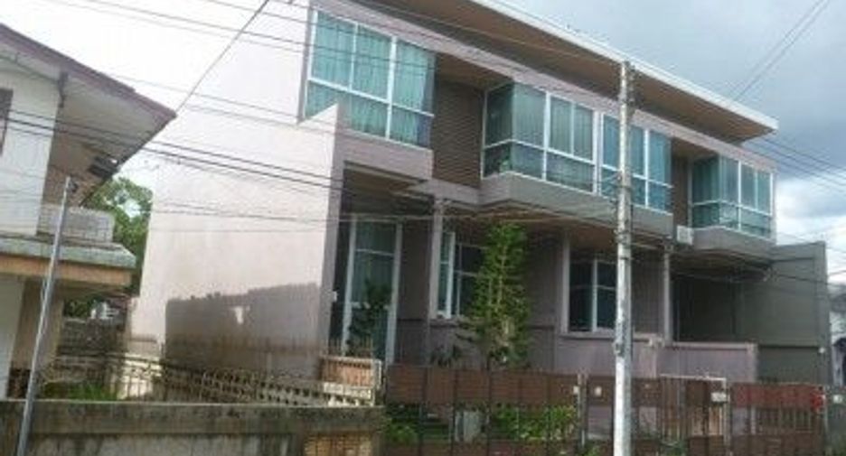 出售 1 卧室 联排别墅 在 Hat Yai, Songkhla