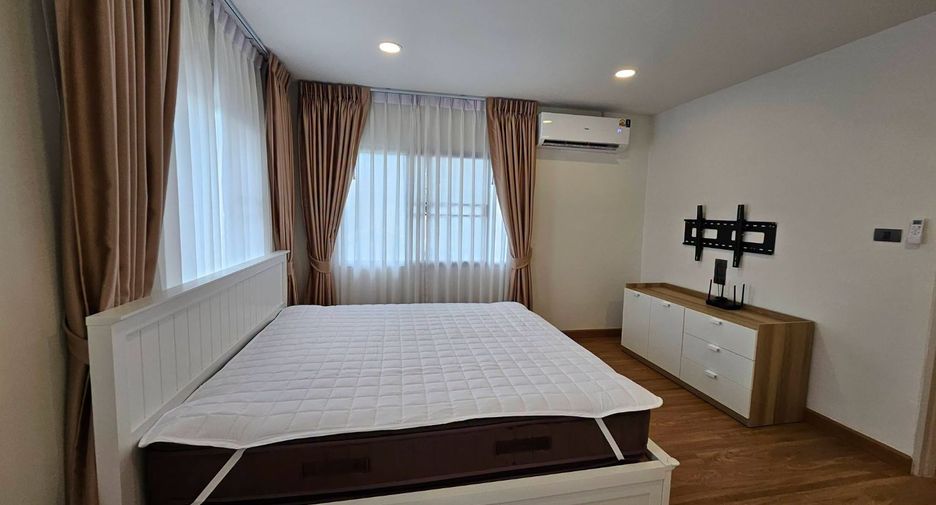 For rent 4 bedrooms house in Si Racha, Chonburi