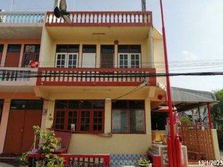 À vendre 1 chambre maison de ville à Mueang Samut Songkhram, Samut Songkhram