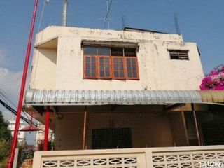 À vendre 1 chambre maison de ville à Mueang Samut Songkhram, Samut Songkhram