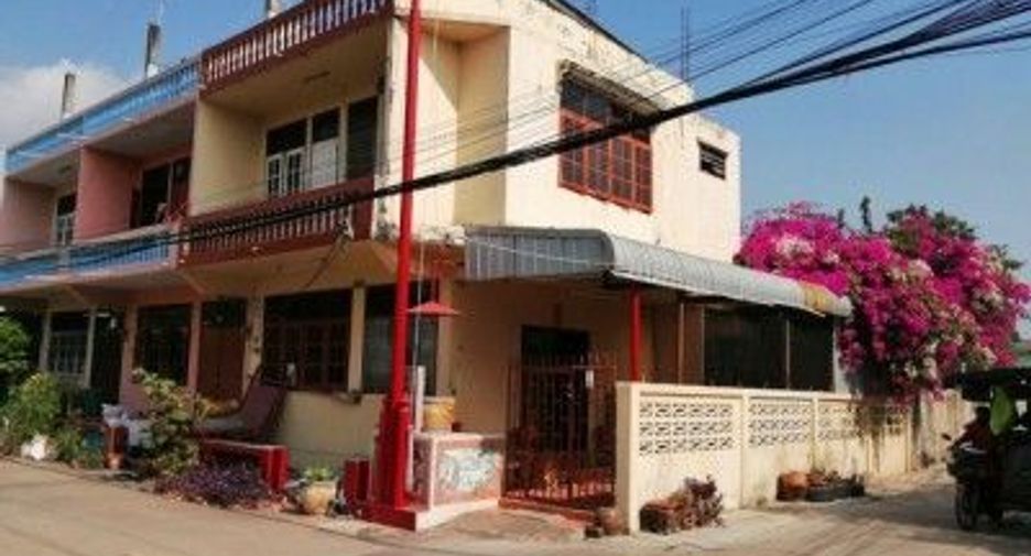 À vendre 1 chambre maison de ville à Mueang Samut Songkhram, Samut Songkhram