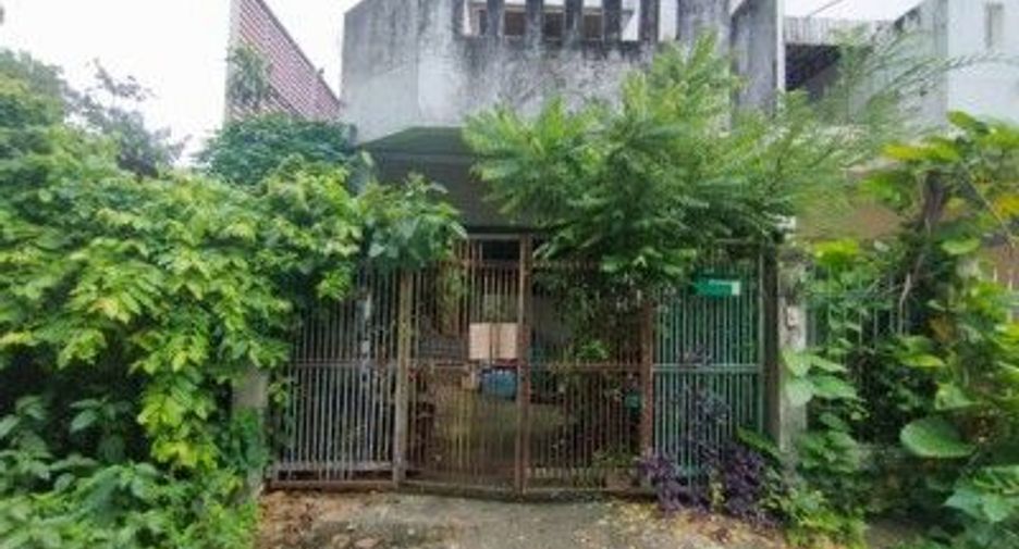 À vendre 1 chambre maison de ville à Suan Luang, Bangkok
