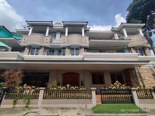 Продажа 1 кровать дом в Банг Кхун Тхиан, Бангкок
