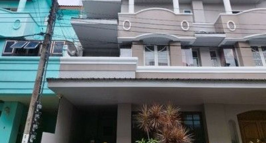 Casa adosada en venta de 1 habitaciones en Bang Khun Thian, Bangkok