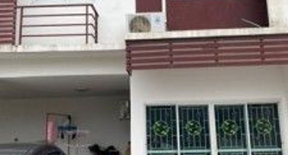 For sale 3 bedrooms townhouse in Bang Pa-in, Phra Nakhon Si Ayutthaya