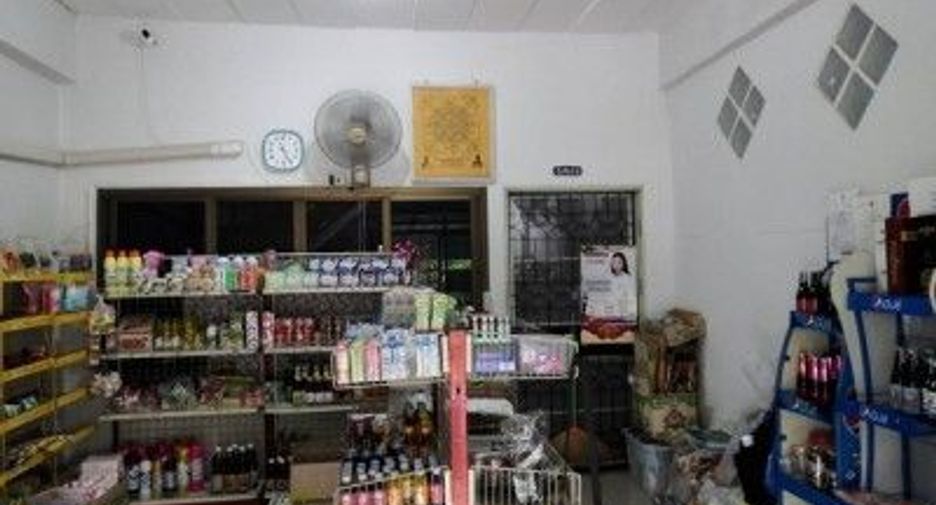 出售 1 卧室 联排别墅 在 Bang Khen, 曼谷