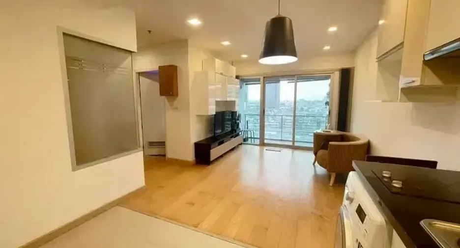 For sale 2 bedrooms condo in Bang Rak, Bangkok