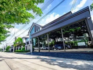 Casa en venta de 4 habitaciones en Pak Kret, Nonthaburi