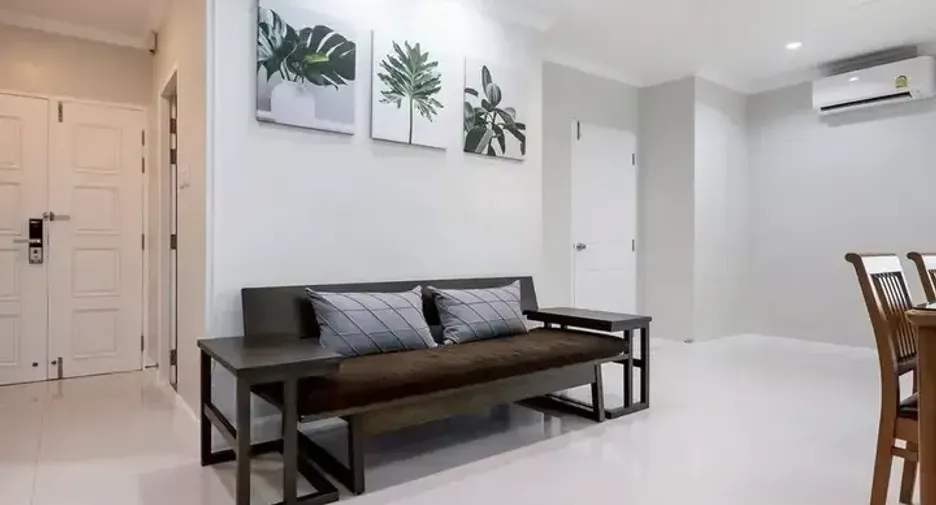 For rent 3 bedrooms condo in Watthana, Bangkok