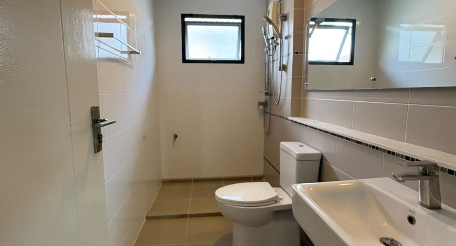 For rent そして for sale 4 ベッドルーム house in Bang Phli, Samut Prakan