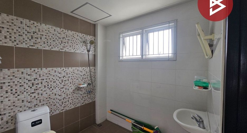 Gewerbefläche zum Kauf mit 3 Zimmer in Bang Phli, Samut Prakan