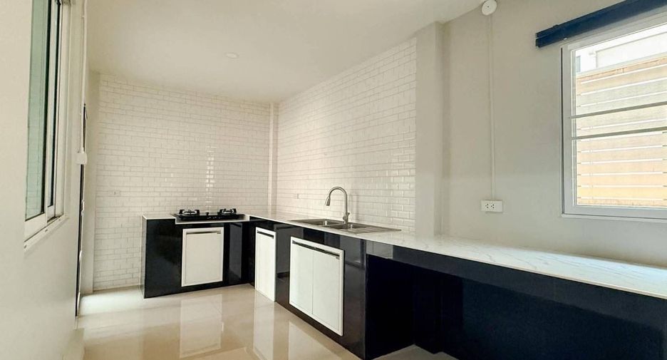 For sale 3 bedrooms house in San Sai, Chiang Mai