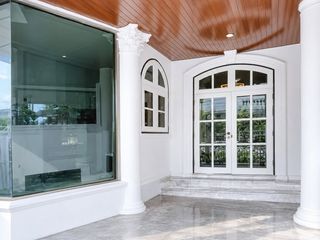 À vendre 5 chambres maison à Watthana, Bangkok
