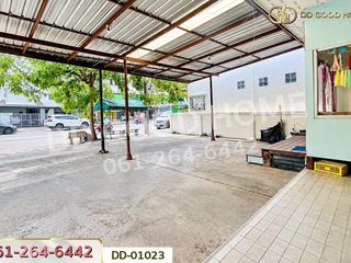 Gewerbefläche zum Kauf mit 4 Zimmer in Saphan Sung, Bangkok
