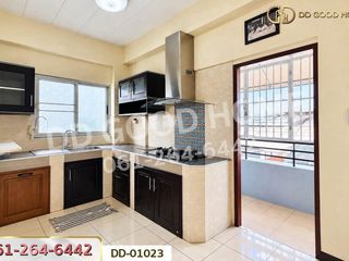 Gewerbefläche zum Kauf mit 4 Zimmer in Saphan Sung, Bangkok