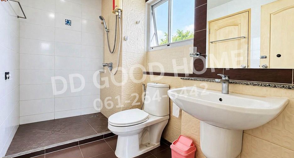 Gewerbefläche zum Kauf mit 4 Zimmer in Saphan Sung, Bangkok